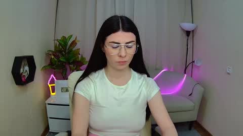 milasecretsss online show from April 2026 07:02:02 AM