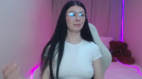milasecretsss online show from May 2026 07:17:01 AM