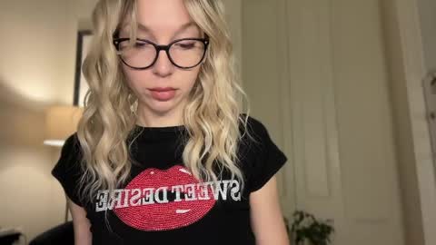 Mila online show from March 2026 05:27:01 PM