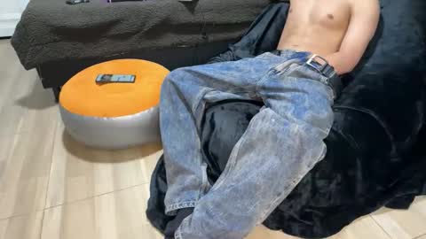 milcXboy online show from February 2026 02:49:02 AM