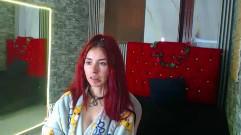 Ana online show from November 2025 09:05:02 PM