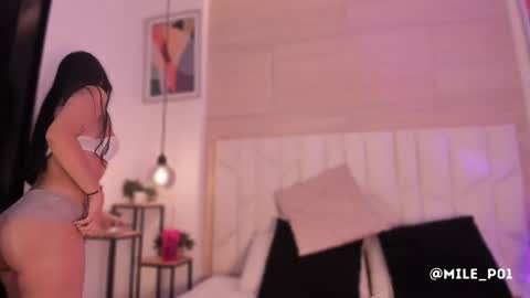 M I L E  online show from October 2025 11:55:01 AM