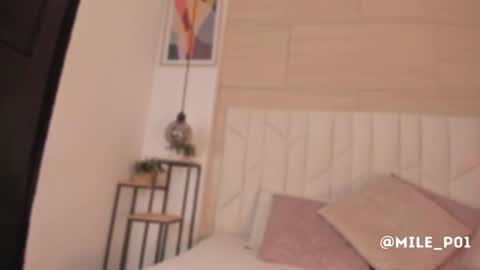 M I L E  online show from November 2025 12:00:02 PM