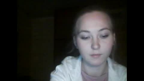 Snapshot of milena391630 chatting on February 2025 12:19:02 AM Milena new nonude shy blonde natural online show from February 2025 12:19:02 AM