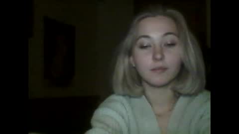 Snapshot of milena391630 chatting on February 2025 01:25:01 AM Milena new nonude shy blonde natural online show from February 2025 01:25:01 AM