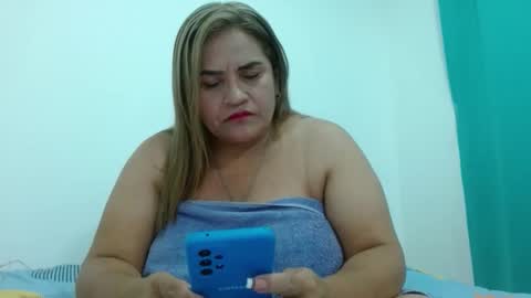 MILENA online show from November 2025 07:01:01 AM