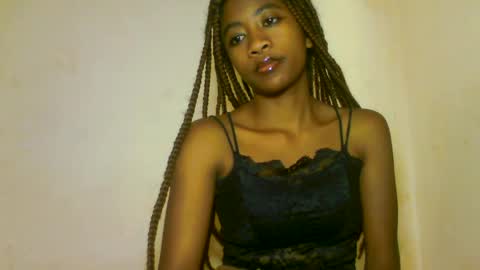 Snapshot of milennah chatting on June 2026 08:15:02 AM milennah online show from June 2026 08:15:02 AM