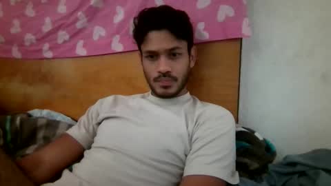 milesmboy online show from January 2026 07:08:02 PM