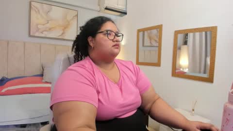 Snapshot of miley_colins0 chatting on October 2025 11:05:02 PM Miley online show from October 2025 11:05:02 PM