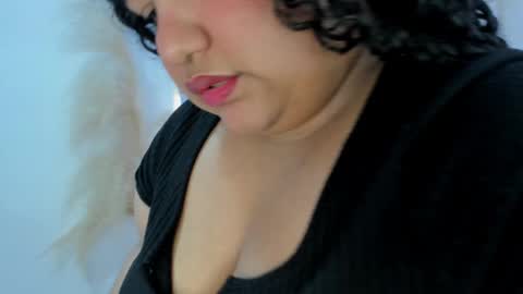 Snapshot of miley_colins0 chatting on November 2025 07:58:01 PM Miley online show from November 2025 07:58:01 PM