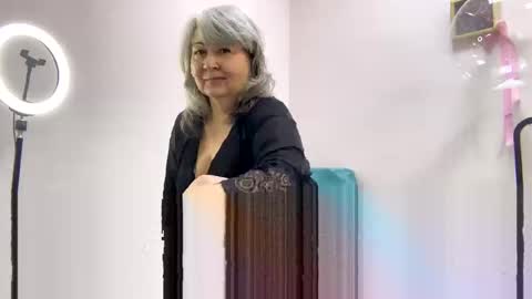 Snapshot of milf_charlotty chatting on February 2025 02:01:01 AM Charlotte online show from February 2025 02:01:01 AM