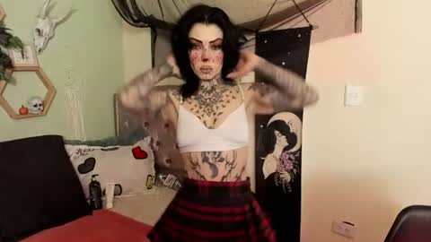 Isabella online show from June 2026 01:36:01 PM