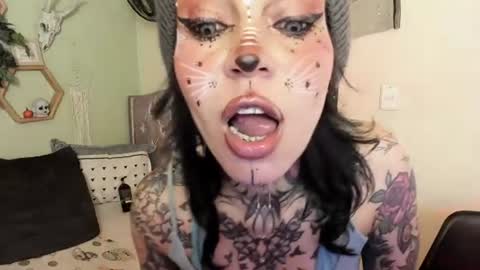 Isabella online show from June 2026 01:37:01 PM