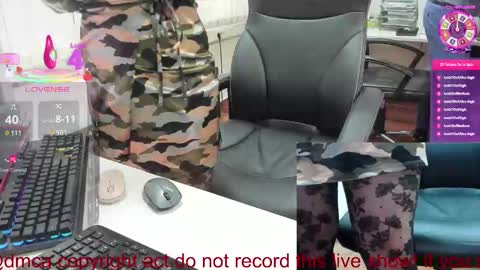 Snapshot of milf_viktoria chatting on February 2026 11:16:01 AM Viktoria online show from February 2026 11:16:01 AM