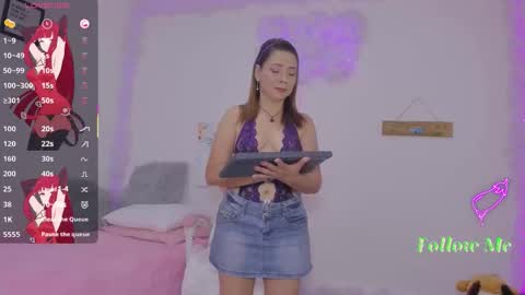 Aura  online show from November 2025 02:47:02 AM