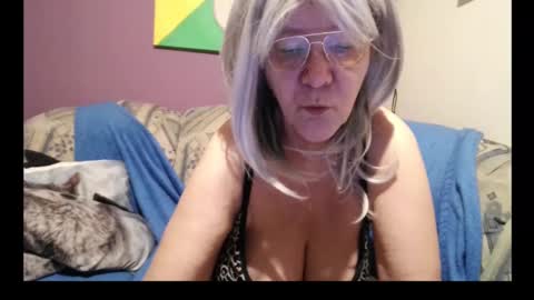 Milfchantal online show from January 2025 07:51:02 AM