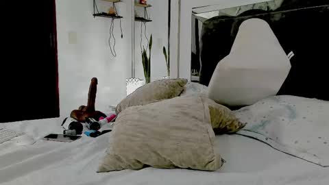 Snapshot of milfclarette chatting on February 2025 11:26:02 PM milfclarette online show from February 2025 11:26:02 PM