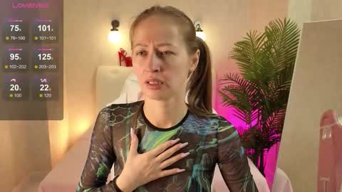 Snapshot of milfcruze chatting on October 2025 02:09:02 AM milfcruze online show from October 2025 02:09:02 AM