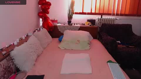 Snapshot of milfdolores chatting on January 2025 09:33:02 AM milfdolores online show from January 2025 09:33:02 AM