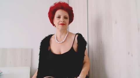 Milfsupreme online show from October 2025 11:30:02 AM