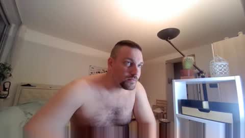 Snapshot of militairedom chatting on February 2026 03:42:01 PM militairedom online show from February 2026 03:42:01 PM