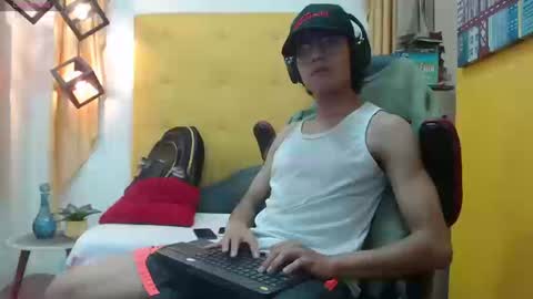 Snapshot of militohot chatting on September 2025 10:20:02 PM M I L I T O online show from September 2025 10:20:02 PM