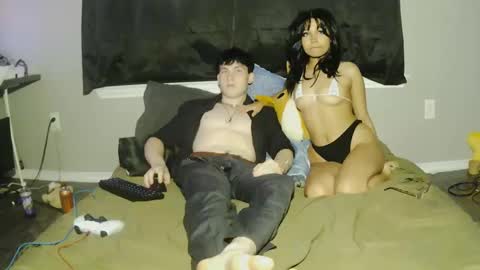 Snapshot of milkandhoneybby chatting on October 2025 12:04:02 PM Honey online show from October 2025 12:04:02 PM