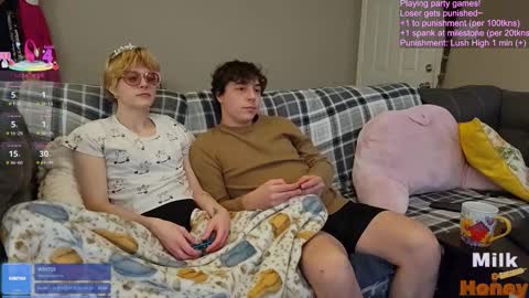 MilkandHoney online show from December 2025 09:08:01 PM