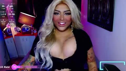 Snapshot of milkshakelavinia chatting on October 2025 02:35:02 PM milkshakelavinia online show from October 2025 02:35:02 PM