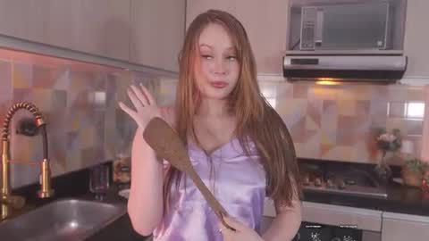 milky_0 online show from June 2026 07:31:02 PM