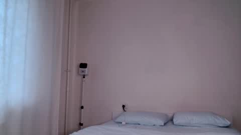 milky__way_ online show from October 2025 12:27:01 PM