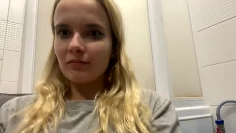 Snapshot of milkybaby269137 chatting on December 2024 07:40:02 AM milkybaby269137 online show from December 2024 07:40:02 AM