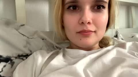 Snapshot of milkybaby269137 chatting on February 2025 11:15:01 AM milkybaby269137 online show from February 2025 11:15:01 AM