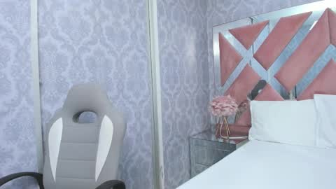 Snapshot of milkybaby_ chatting on November 2025 06:34:02 PM Sofia online show from November 2025 06:34:02 PM