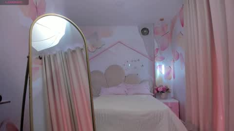 Sofia  online show from March 2026 07:31:01 PM