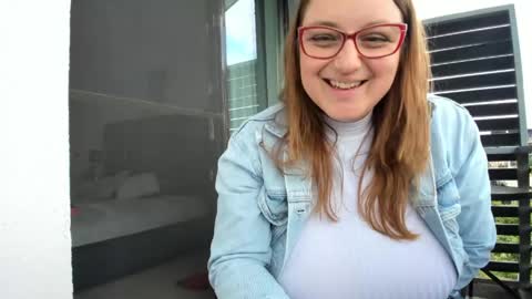 Livia online show from May 2026 01:49:02 PM