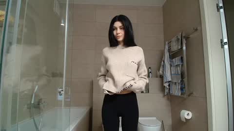 milla bella online show from January 2026 08:51:02 PM