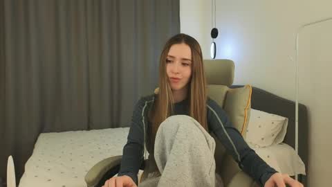 Eva online show from April 2026 05:27:01 AM