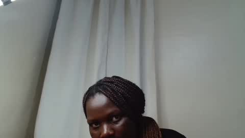 Snapshot of milla_nova chatting on November 2025 01:41:02 AM nova online show from November 2025 01:41:02 AM