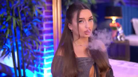 Snapshot of milla_serene chatting on December 2025 06:40:02 AM Milla online show from December 2025 06:40:02 AM