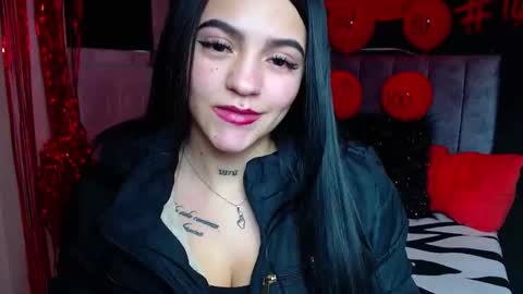 Snapshot of millacounisslosexanal chatting on March 2025 09:48:02 PM Violeta online show from March 2025 09:48:02 PM