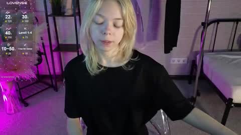 Hello  Im Mila online show from October 2025 01:44:02 AM