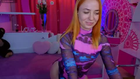 Snapshot of millana_hot chatting on September 2025 08:41:01 PM Milana online show from September 2025 08:41:01 PM