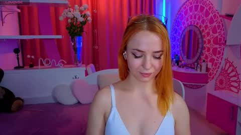 Snapshot of millana_hot chatting on September 2025 08:53:01 PM Milana online show from September 2025 08:53:01 PM