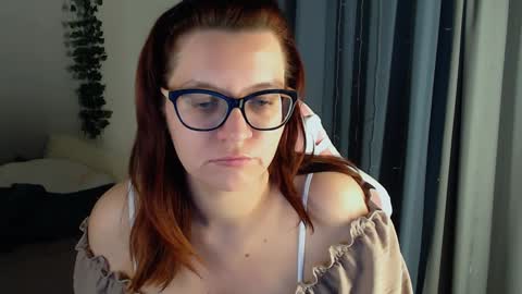 Snapshot of millapoolys chatting on December 2024 06:21:01 PM Milla online show from December 2024 06:21:01 PM