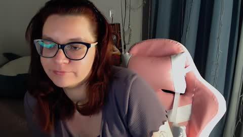 Snapshot of millapoolys chatting on December 2024 04:05:01 PM Milla online show from December 2024 04:05:01 PM