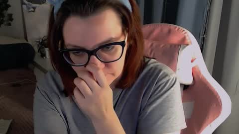 Snapshot of millapoolys chatting on December 2025 10:17:02 PM Milla online show from December 2025 10:17:02 PM