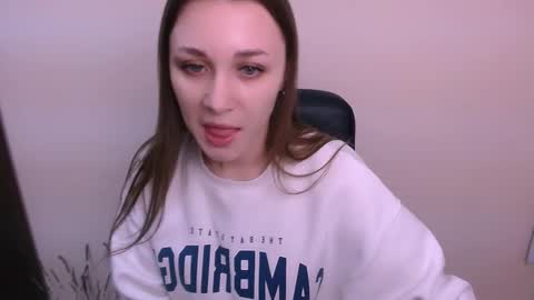 Milla online show from November 2025 09:01:02 AM