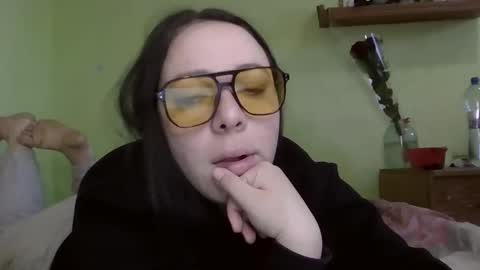 MillaSourety online show from March 2026 06:42:02 AM