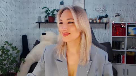 Snapshot of millaxqueen chatting on March 2026 03:07:01 PM MillaXQueen online show from March 2026 03:07:01 PM